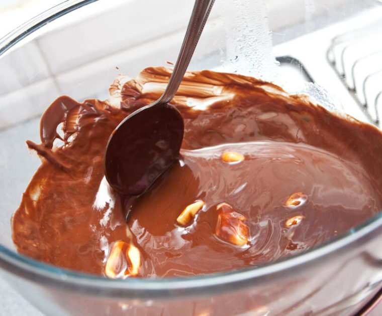 Fundir chocolate con mantequilla