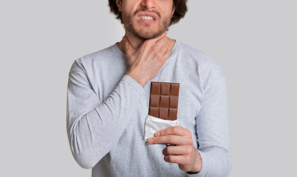 Chocolate irrita garganta