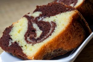 Bizcocho marmolado esponjoso: claves de la receta