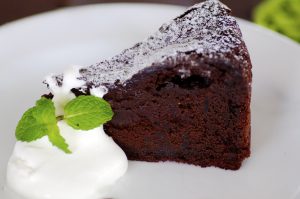 Bizcocho de yogur y chocolate: receta fácil