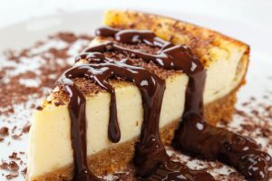 Tarta de queso y chocolate: receta sin horno