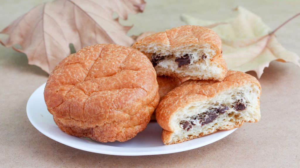 Donut relleno de chocolate