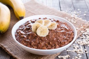 Desayuna sano con la receta de avena con chocolate