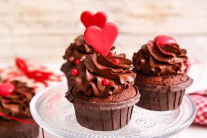 Cupcakes de chocolate: receta fácil para preparar los más irresistibles y esponjosos